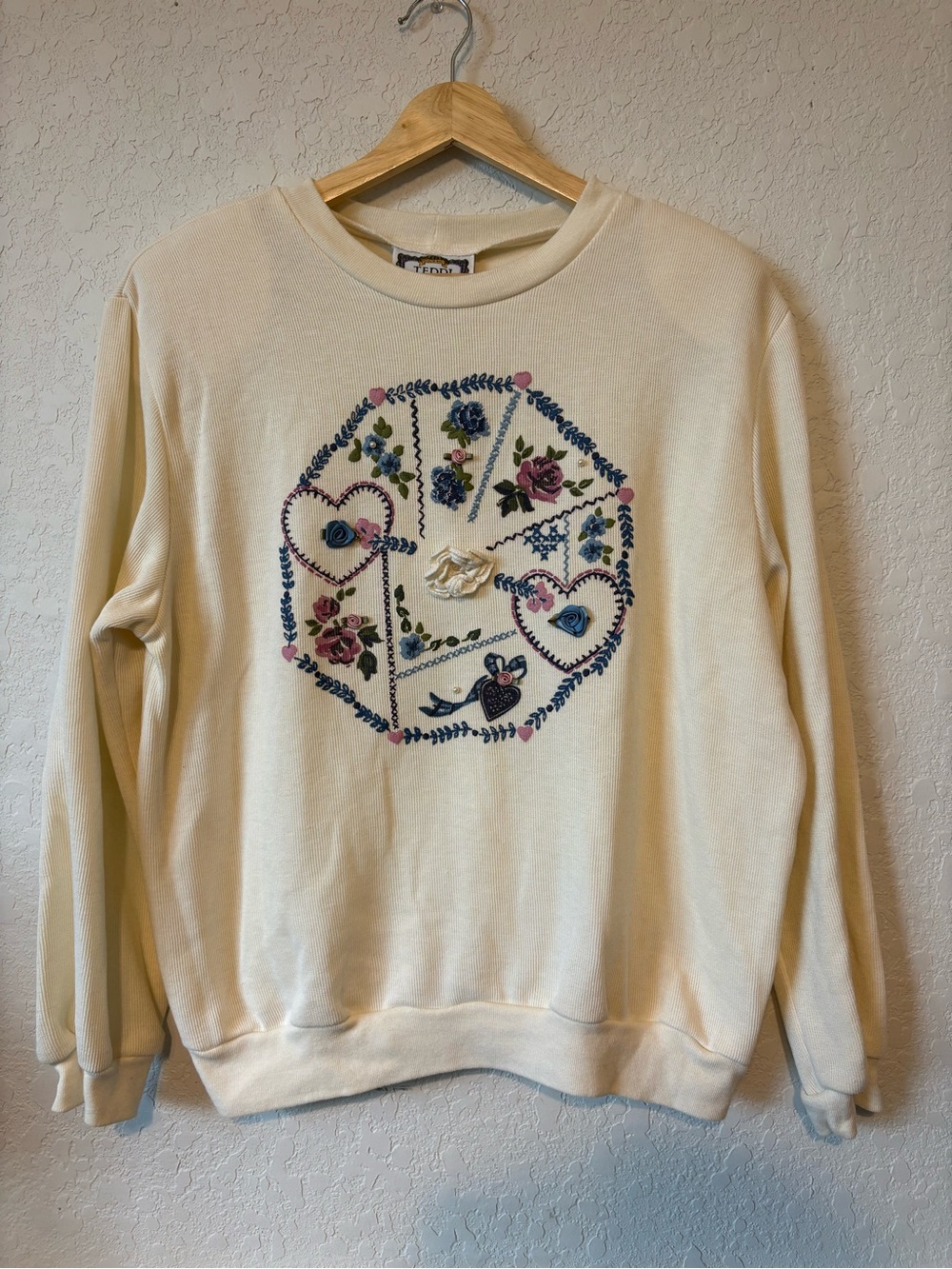 vintage teddi cream embroidered ribbed crewneck sweatshirt large cottagecore